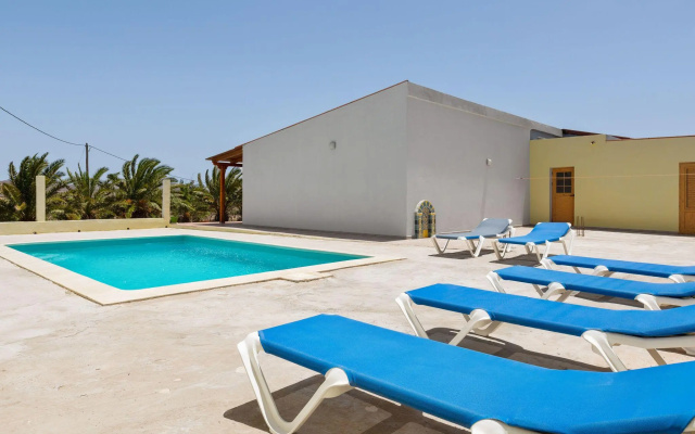 Exclusive Villa in Tuineje with Private Swimming Pool