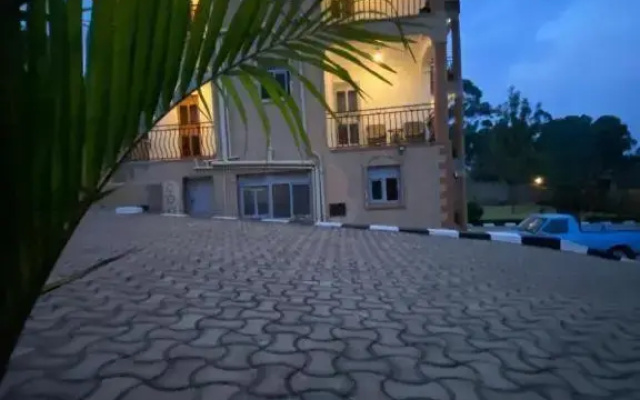 Mary Keeri Suites