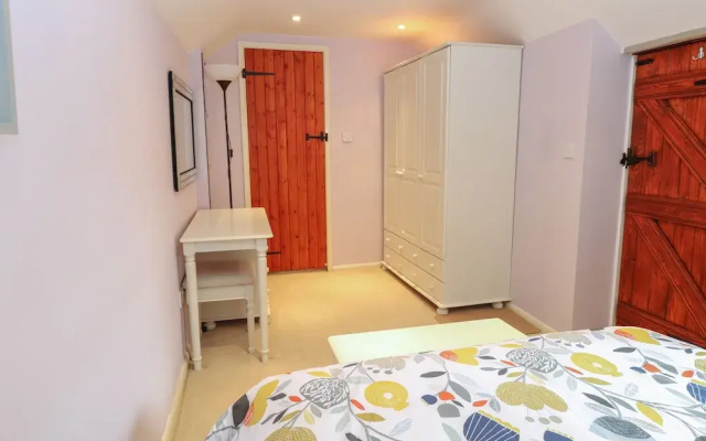 Compass Cottage