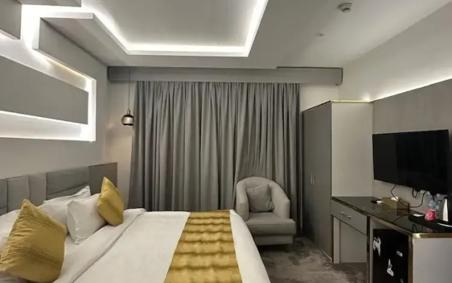 Dan  Hotel