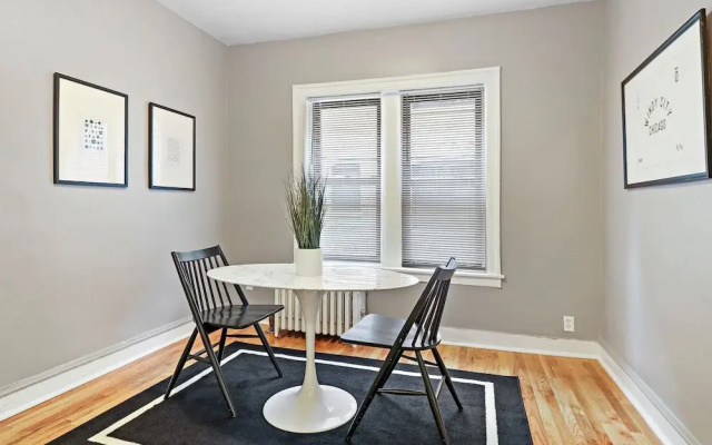 Cozy Modern 1BR Apt in Boystown