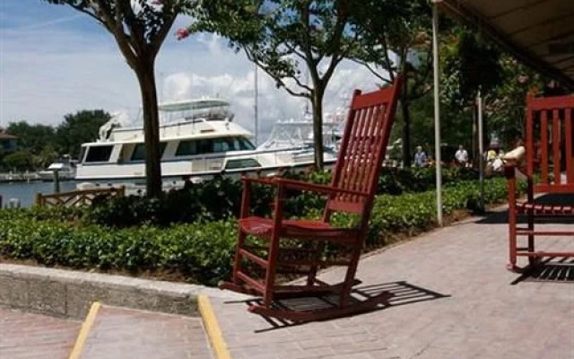 Beachwalk Hotel