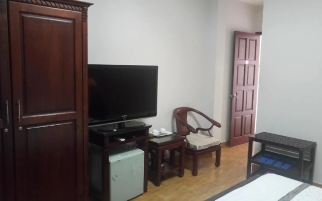 Phu Loc Hotel