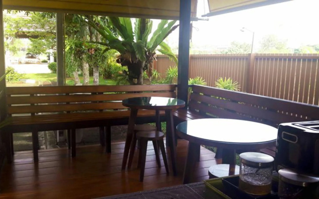 Khum Nakhon Hotel
