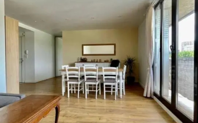 "Chez Jules" Spacious apt with 2 balconies in Marseille