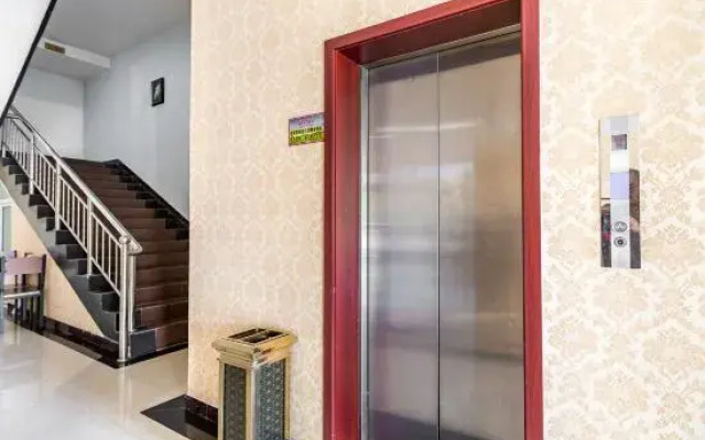 Junting Business Hotel (Zhengding International Airport)
