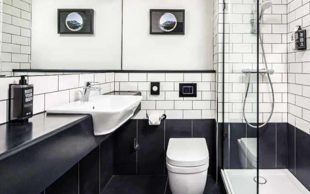 Ibis Wakefield East - Castleford