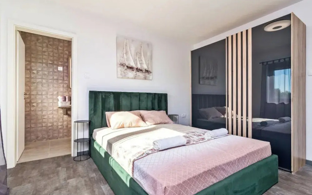 Spacious Villa in Pula With Heated Pool
