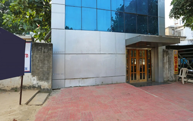 OYO 10153 Hotel Paradise Convention