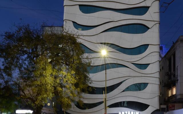 Отель Regenta Central Antarim Ahmedabad вид на фасад