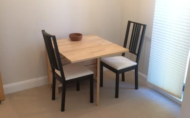 Apartment near London Bridge
