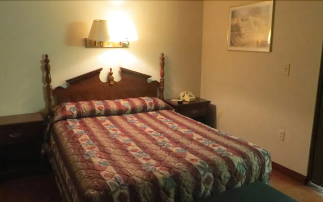 Riverside Motor Lodge - Pigeon Forge