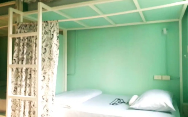 One Bangkok Hostel @Love District