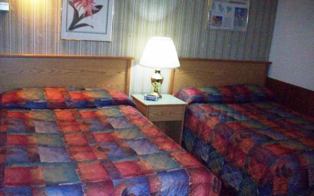 Hilander Motel