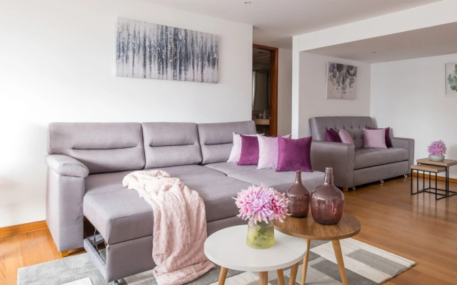 Simply Comfort. Splendid Apt with Ocean View