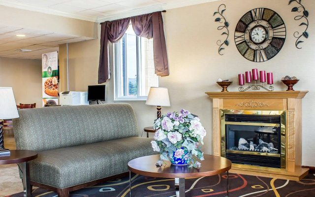 Comfort Inn Dunmore - Scranton East
