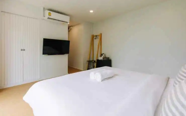 Chotana Bed