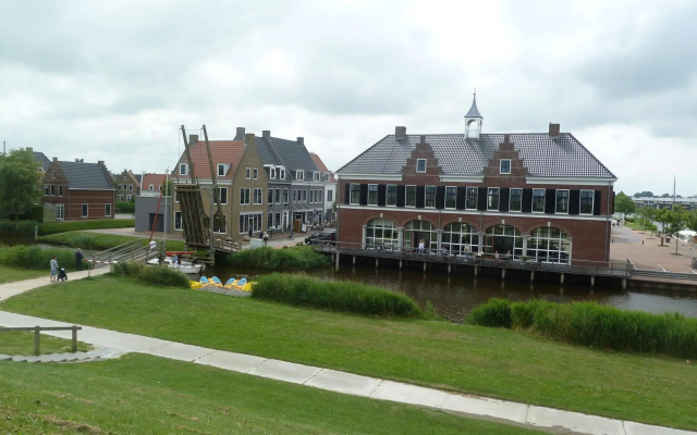 Modern Holiday Home in Friesland by the Lake