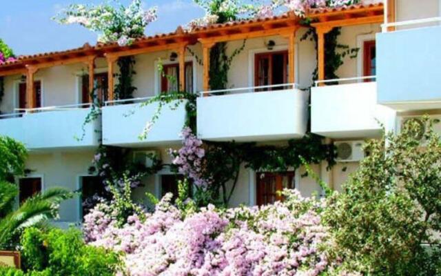 Апартаменты Costantonia Holiday Apartments