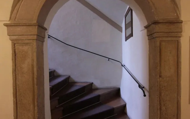 1 Bed Flat - Sleeps 3 - Courtyard - Wifi