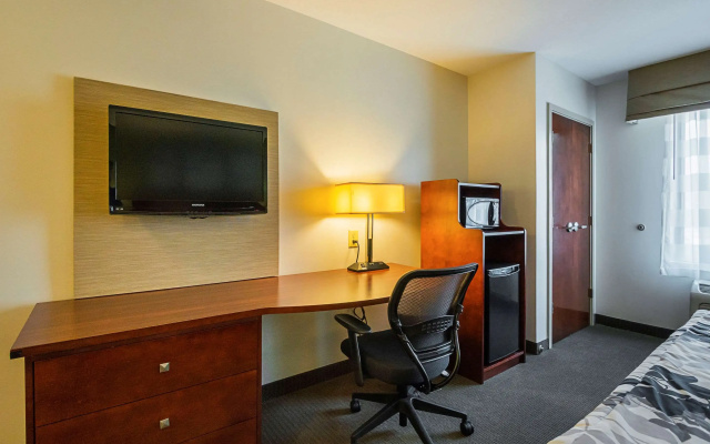 Sleep Inn & Suites Manchester near Arnold AFB