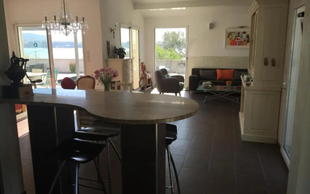 Chambre à Bouzigues dans villa individuelle