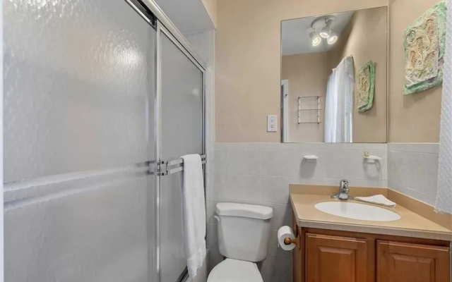 Jamaica Royale 101 - Two Bedroom Condo