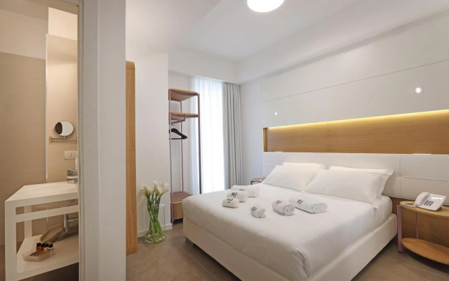 M&F Hotel