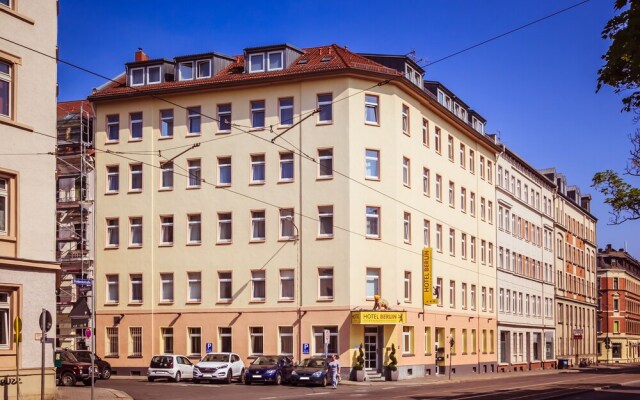 Hotel Berlin вид на фасад