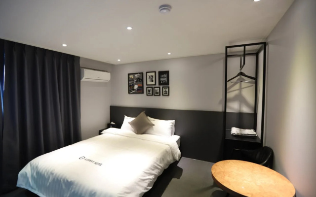 Subway Hotel