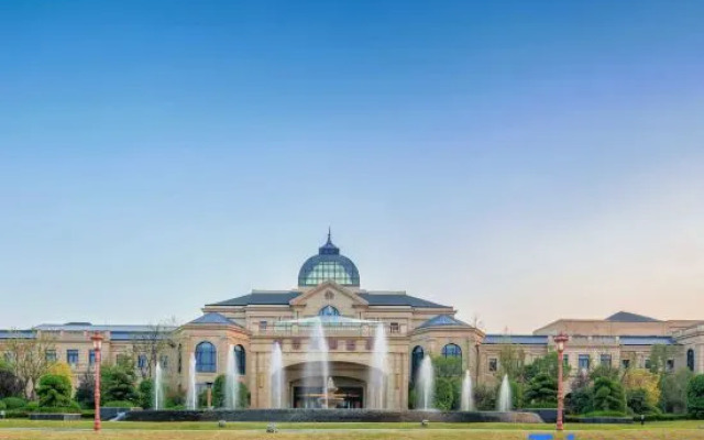 Yinji Huangdi Palace Yu Hot Spring Hotel (Animal Kingdom)