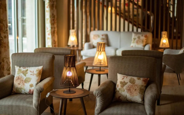 Отель Gran Hotel Balneario De Puente Viesgo