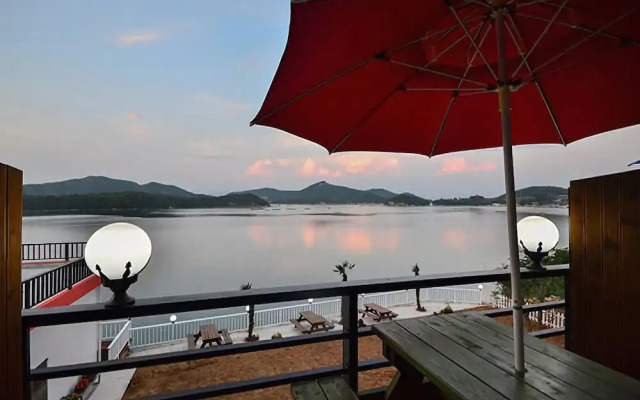 Yeosu Chayeon Damon Pension