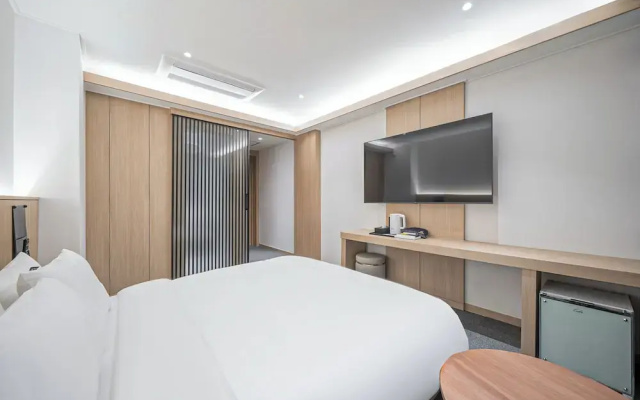 Hound Hotel DaeGu