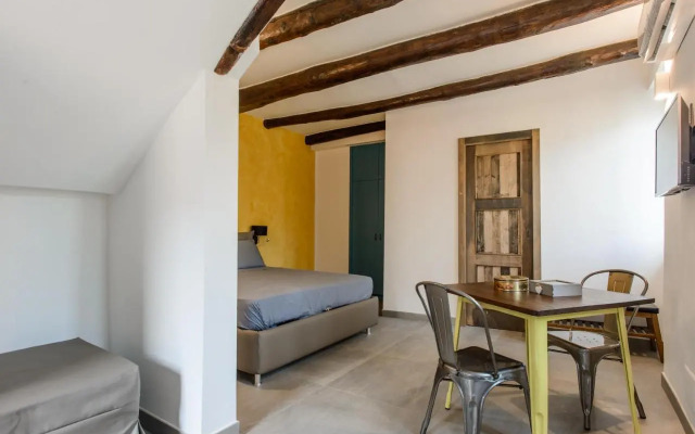 Napoli Suite Toledo 10 by Dimorra
