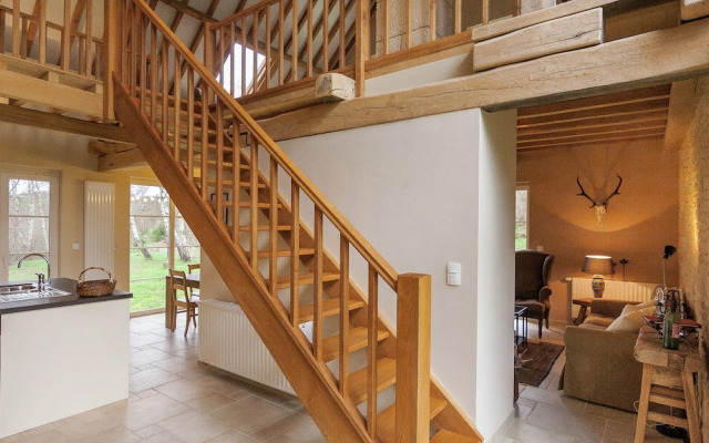 Beautifully Located Country House With Heated Pool