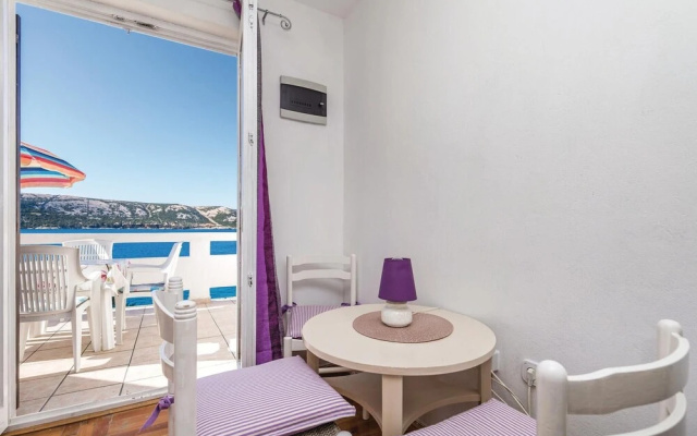 Stunning Home in Stara Novalja With Wifi and 1 Bedrooms