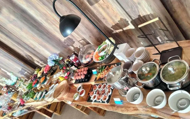 Kiri Rhom Khao Kho