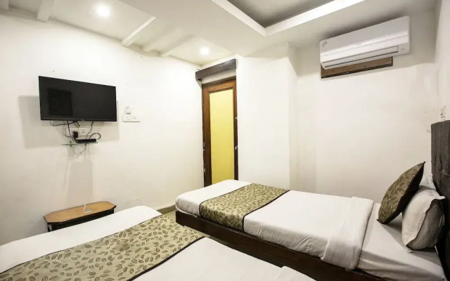 Capital O 4287 Hotel Pathik