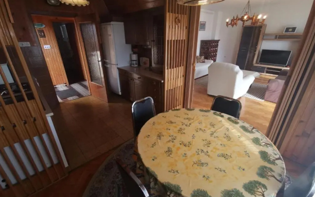 Apartment Andrija 41 pax