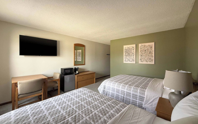 The Trail Inn - Amana IA