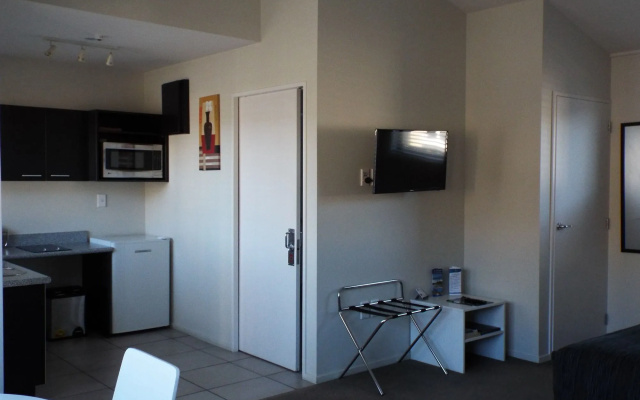 Avenue Motel