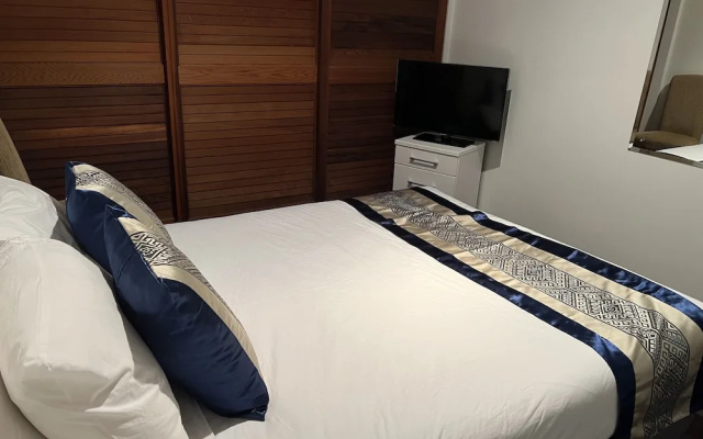 Waterfront Seaview Hotel Apartments