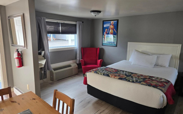 Seawinds Motel & Cottages