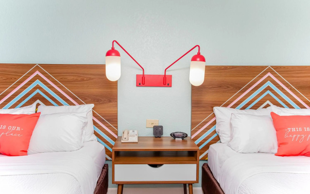 Beachside Hotel & Suites Cocoa Beach - Port Canaveral