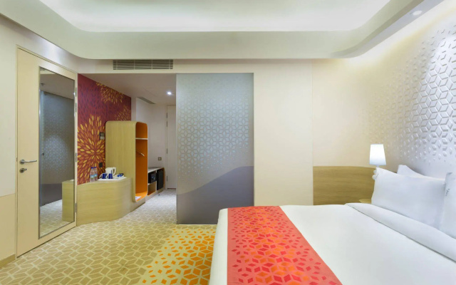 Holiday Inn Express Chennai Mahindra World City