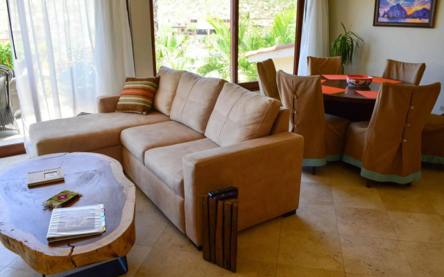 Casa Mandarina