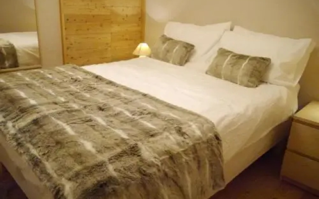Apartment in Chalet Chamoissiere