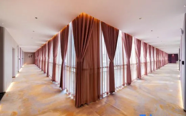Yucheng Mulan Lake Garden Hotel (Yucheng County Government Store)