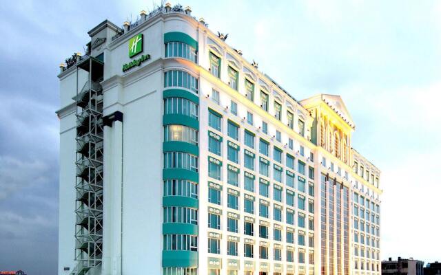 Отель Holiday Inn Guangzhou Shifu вид на фасад